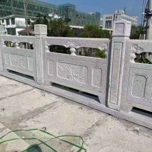 南充 芝麻白栏杆