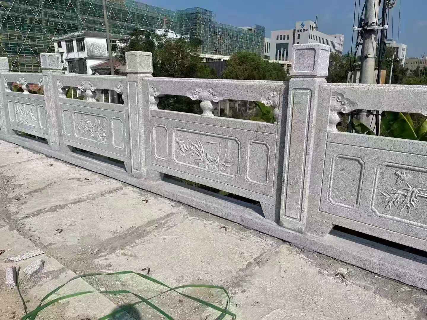 南充 芝麻白栏杆