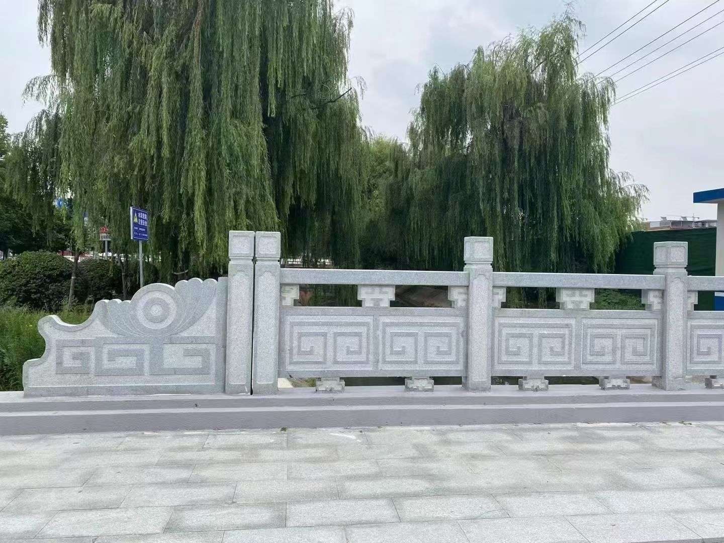 南充 芝麻灰桥栏杆、河道栏杆安装效果