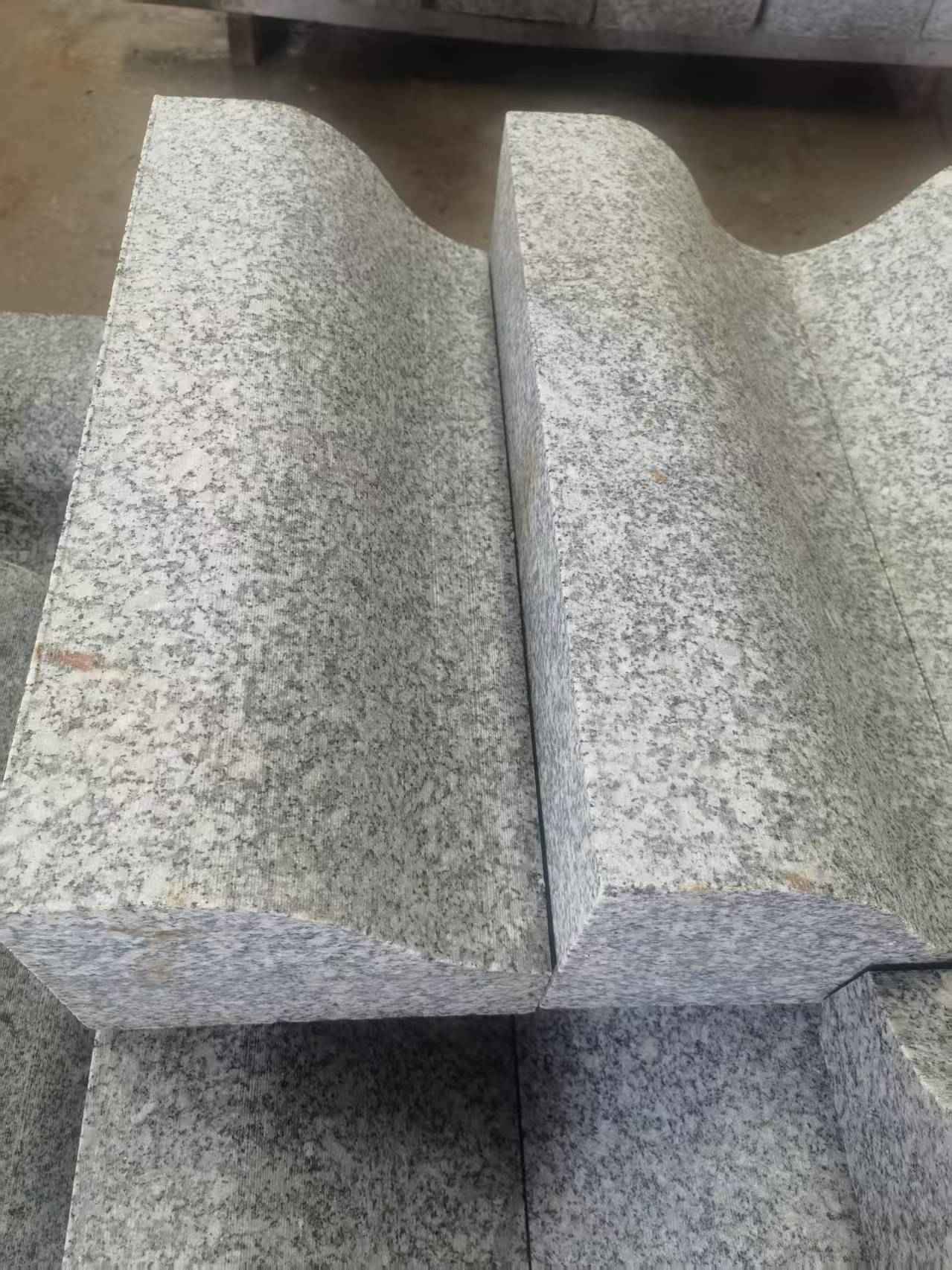 南充芙蓉白S型拉丝面路沿石